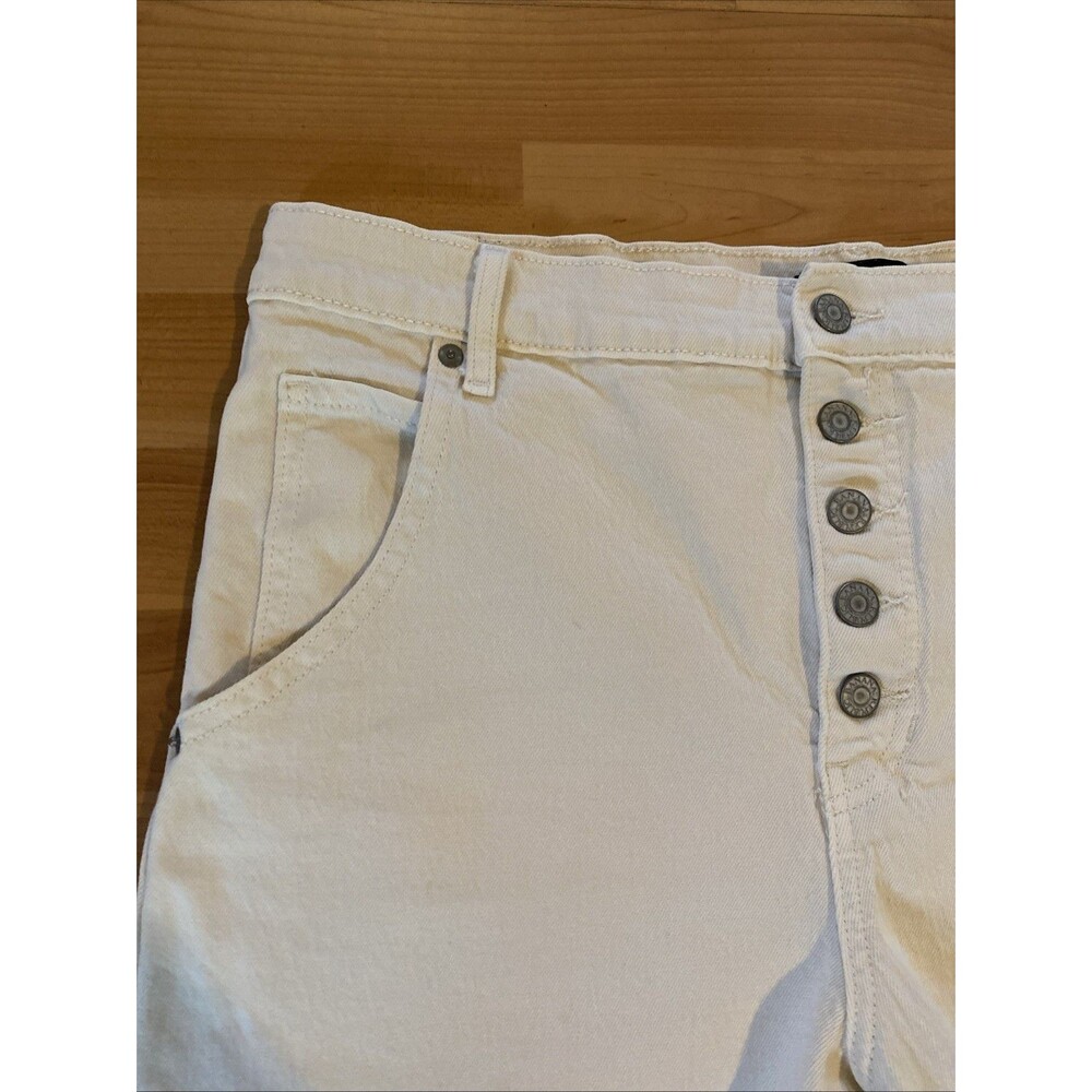 Banana Republic Size 31/12 Ecru Ivory Button Fly 4"‎ High Rise Shorts Women's - Picture 2 of 10
